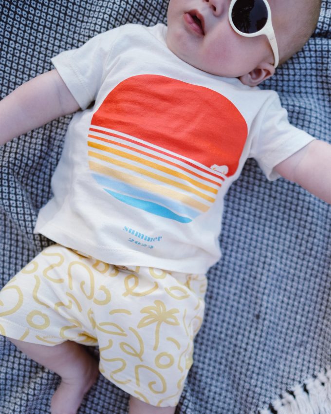 baby in sunshine retro kids t-shirt