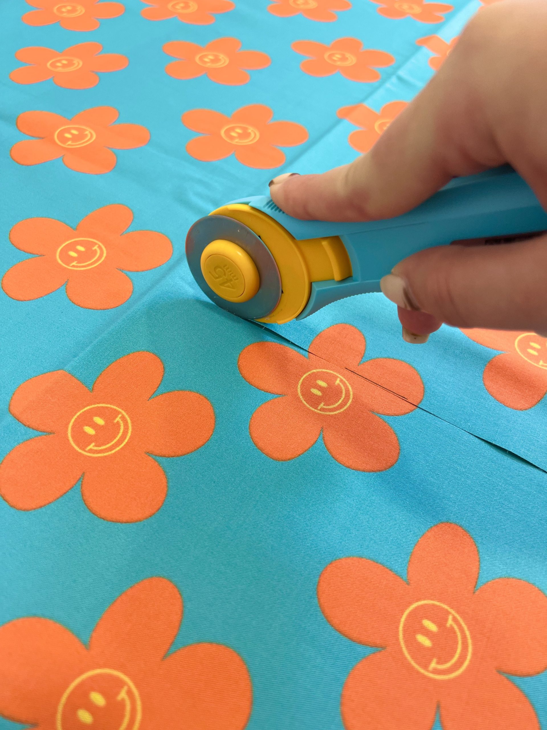 cutting cloth towels with fabric scissors